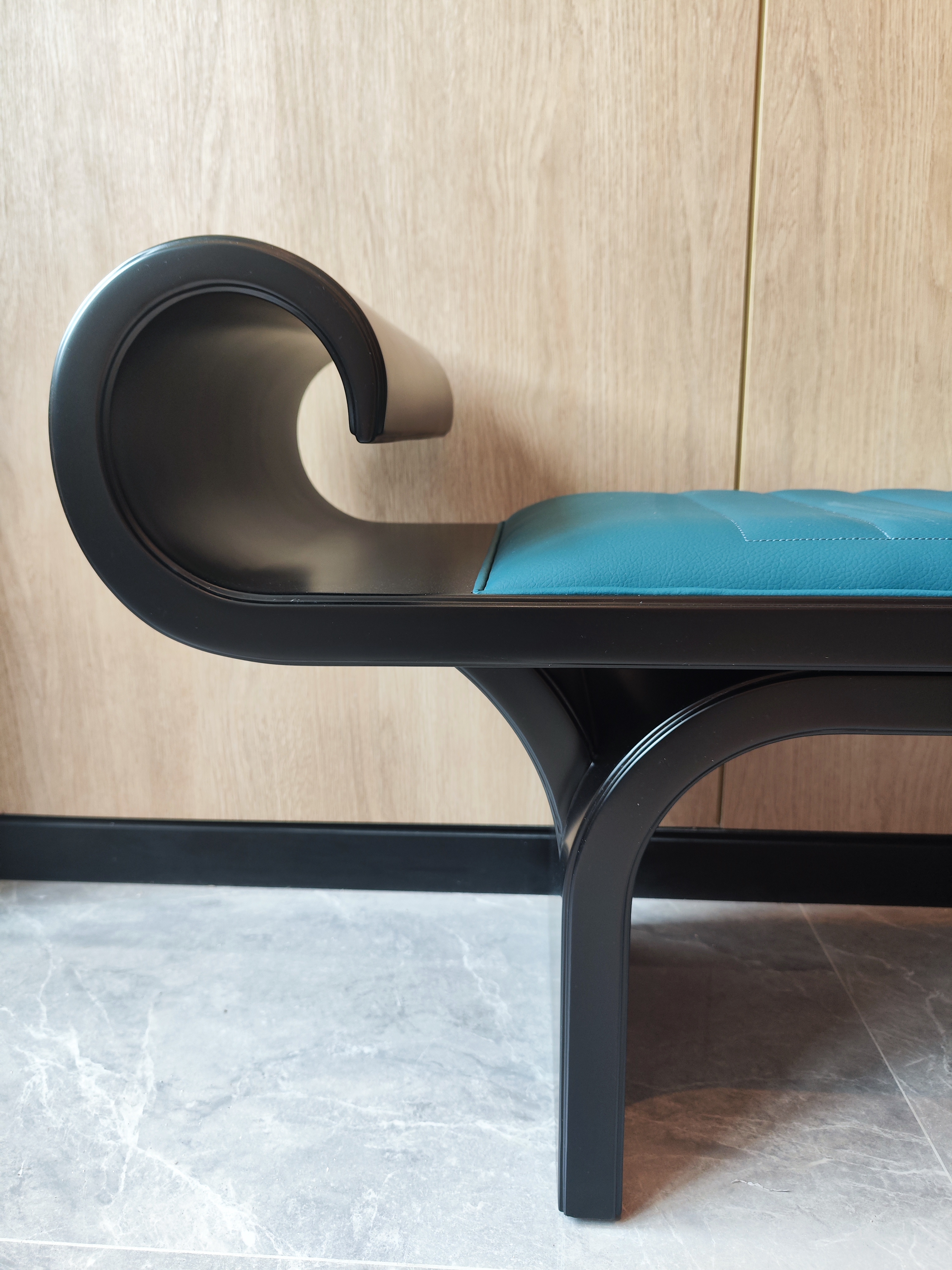 Custom Made Hotel Furniture カスタムメイドのホテル家具