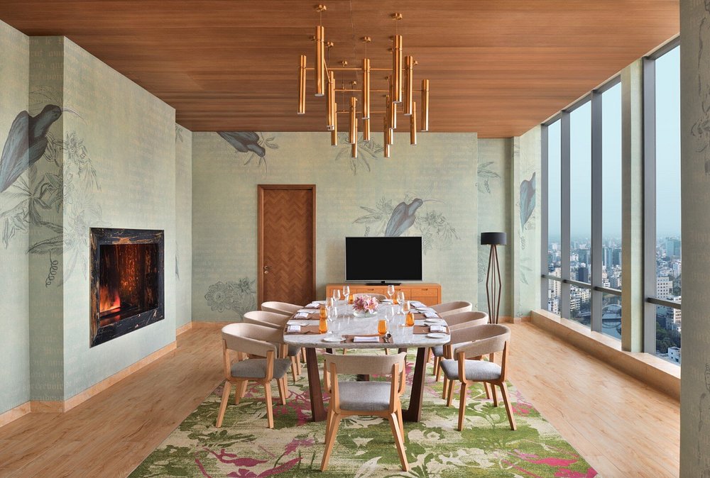 5つ星レストランの家具