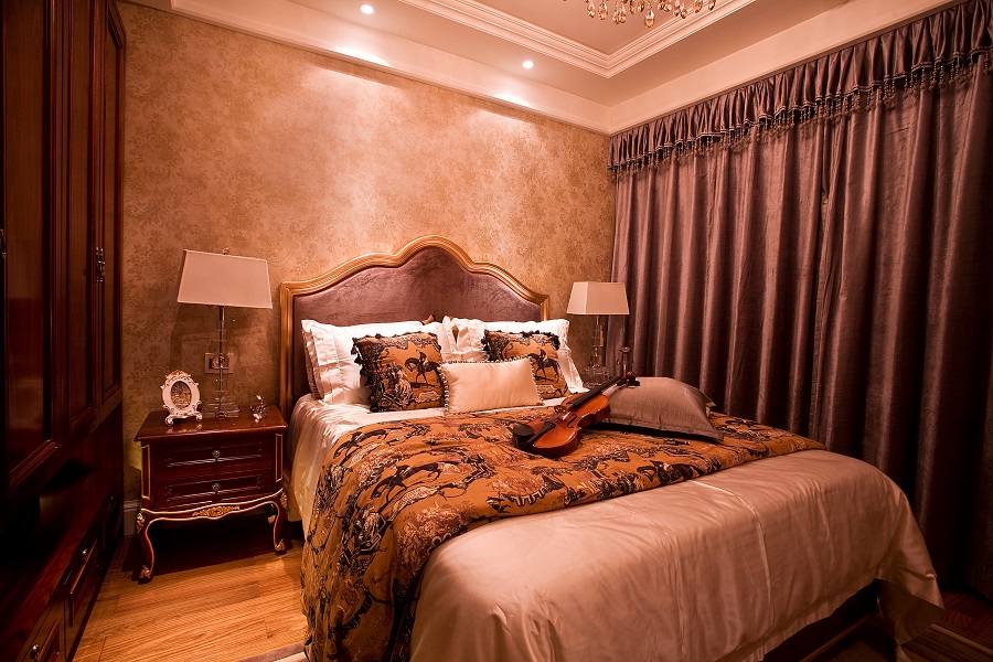 商業寝室用家具