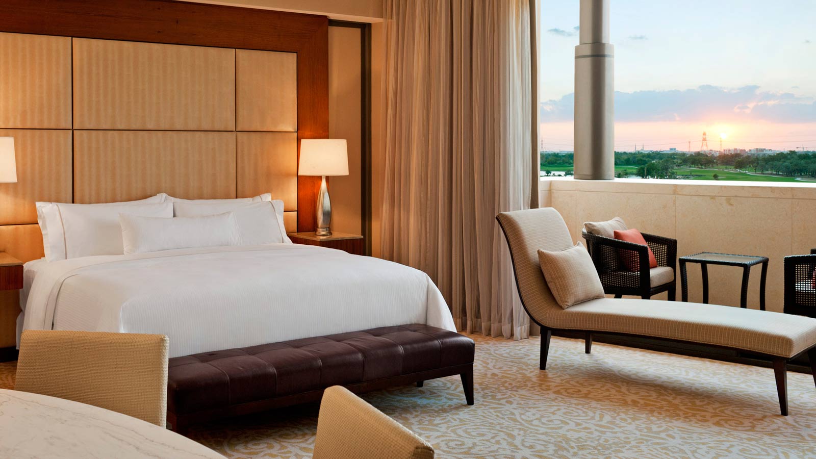 ホテルの寝室の家具