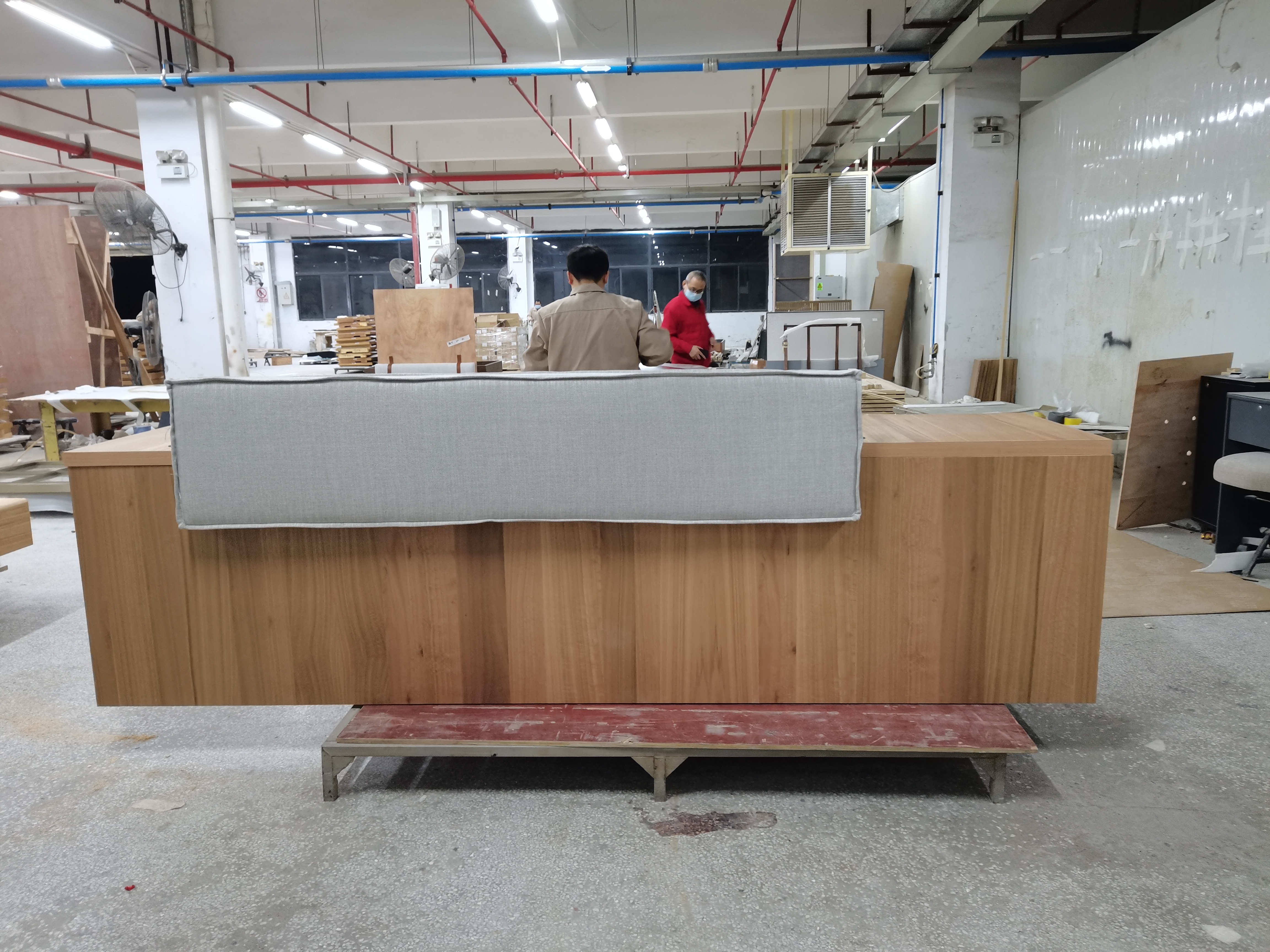 ホテルの部屋の家具