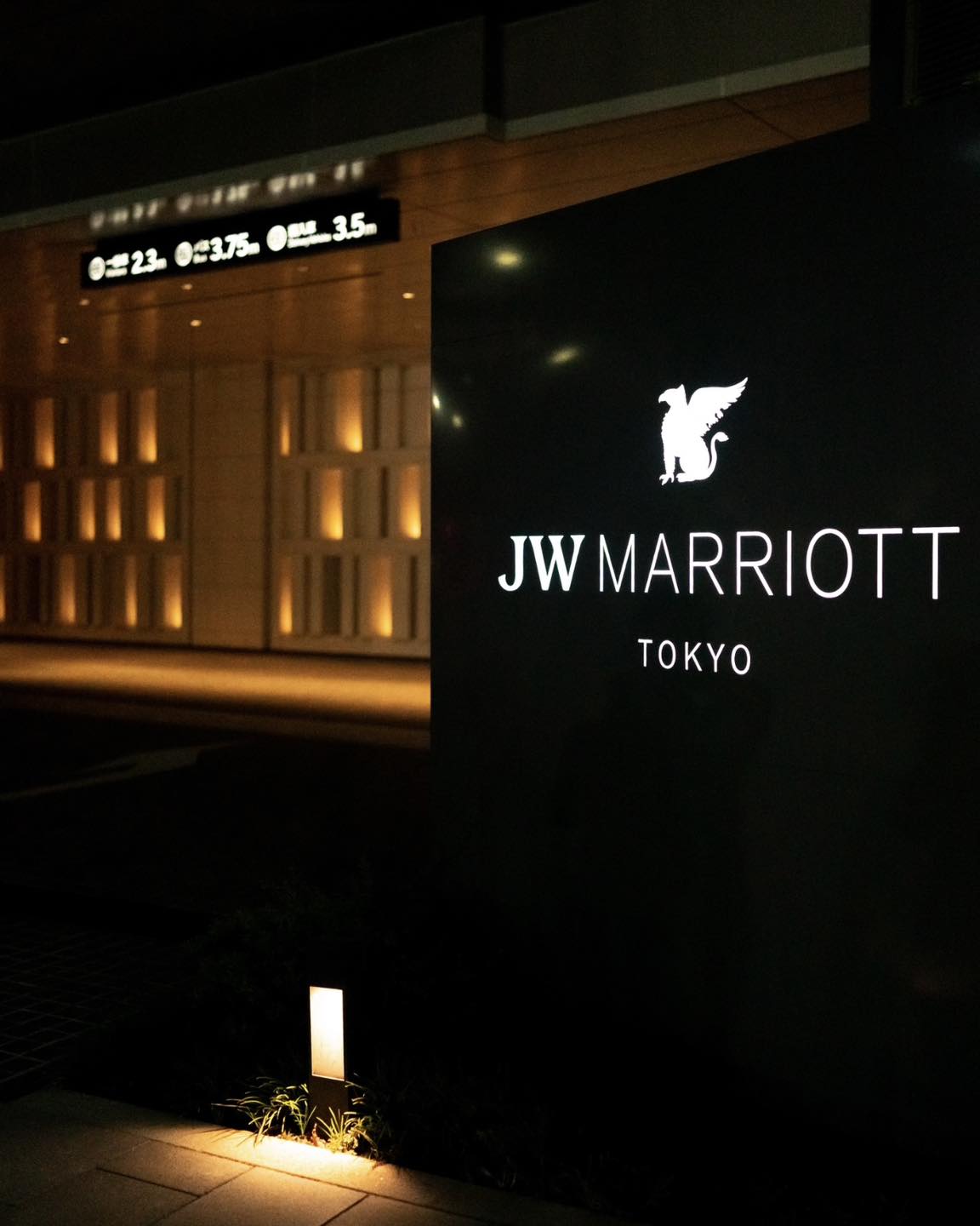 セニュアン家具