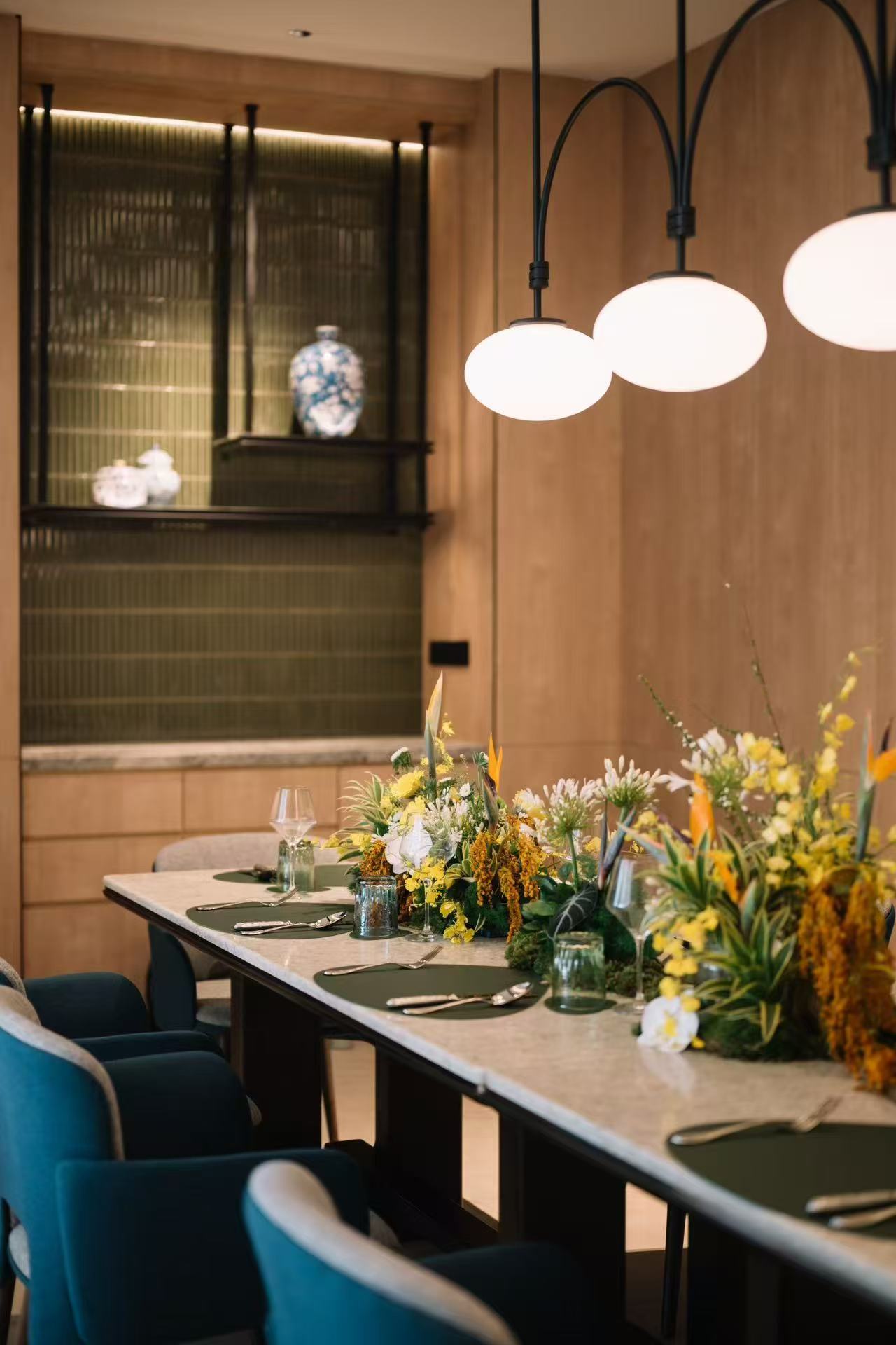 ホテルの部屋の家具