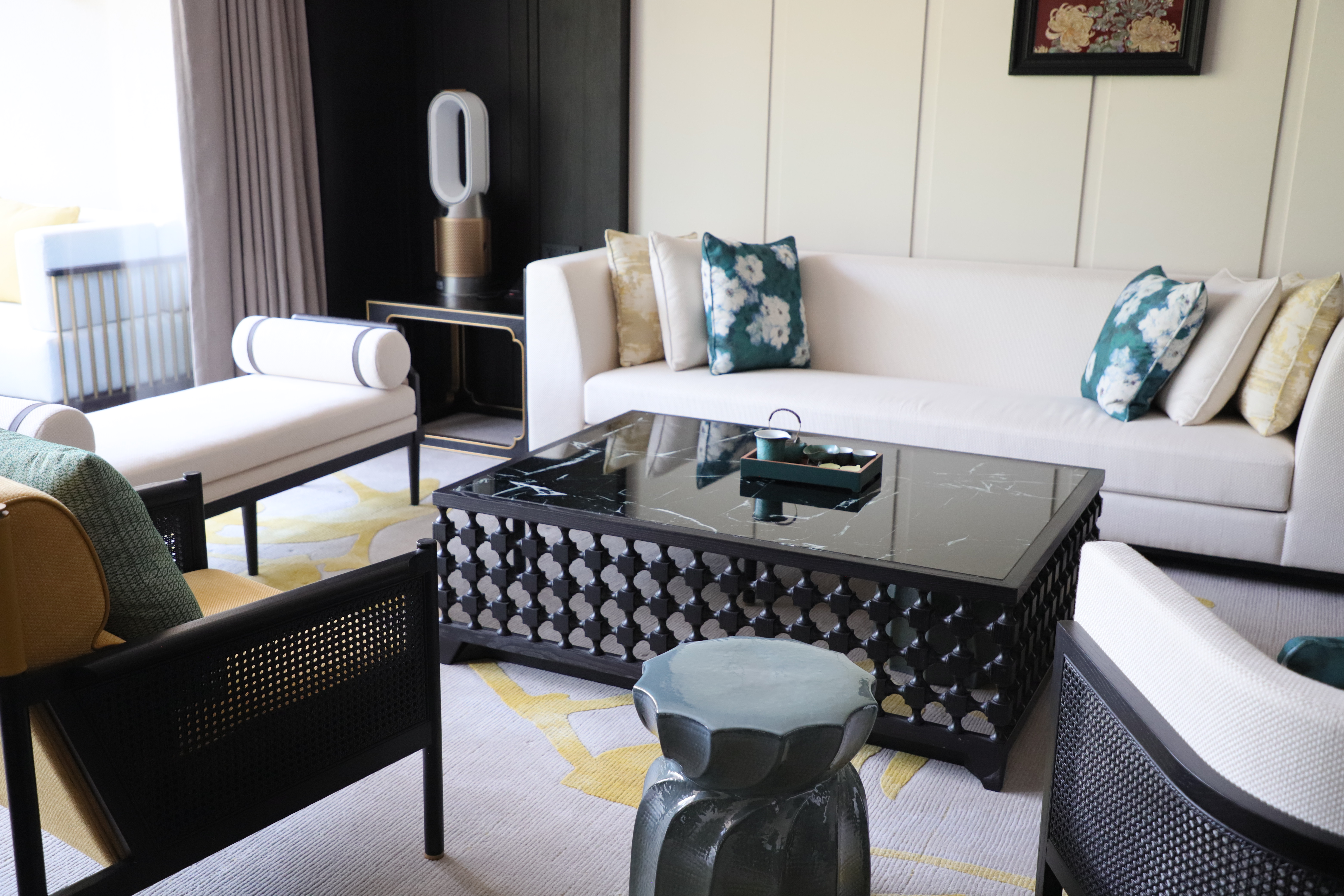 珠海正芳香山ホテルおよびMGM フアフ ホテル