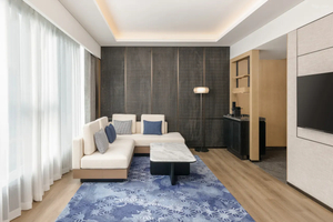 洛陽のマリオットホテルの木製仕上げ