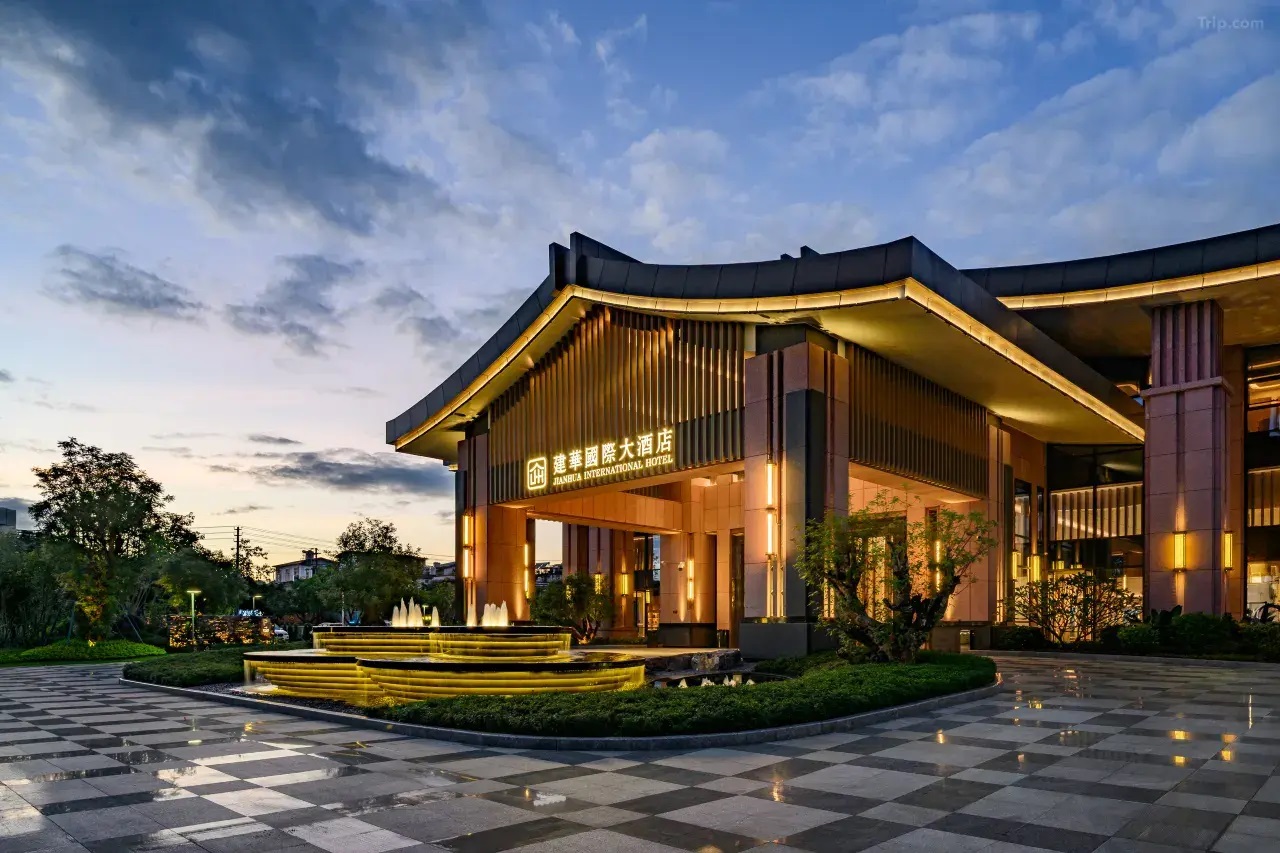 センユアン家具