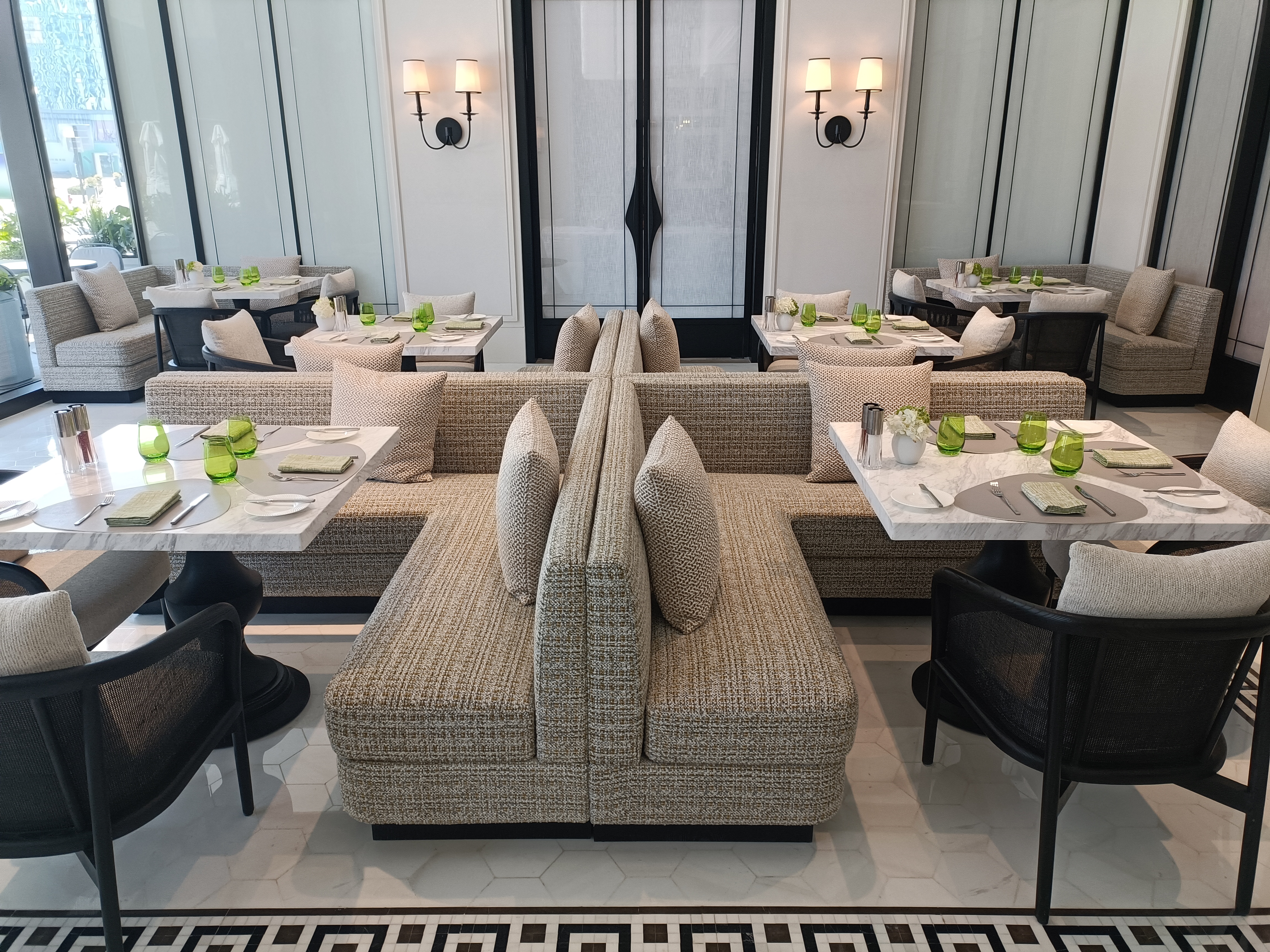 ザ・リッツ・カールトン蘇州のレストラン家具