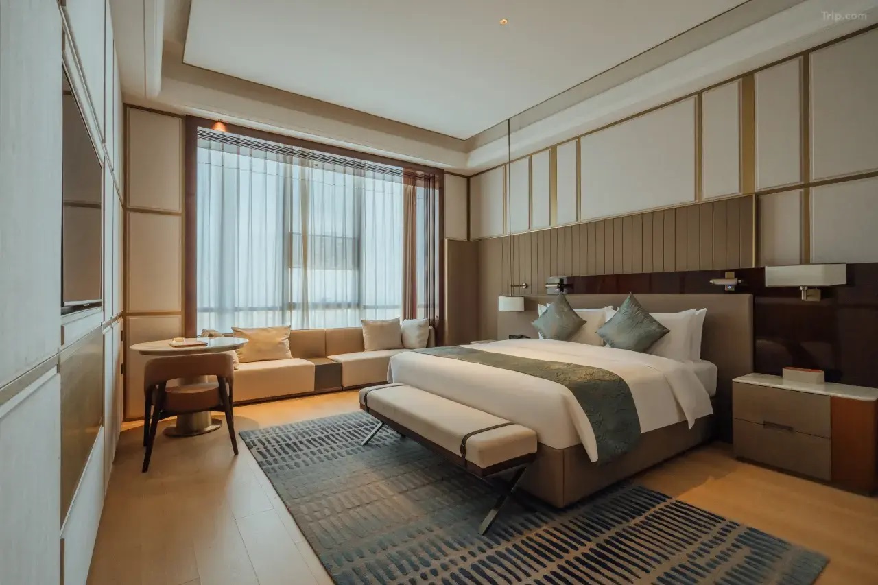 安養君蘭グランドホテルの客室家具