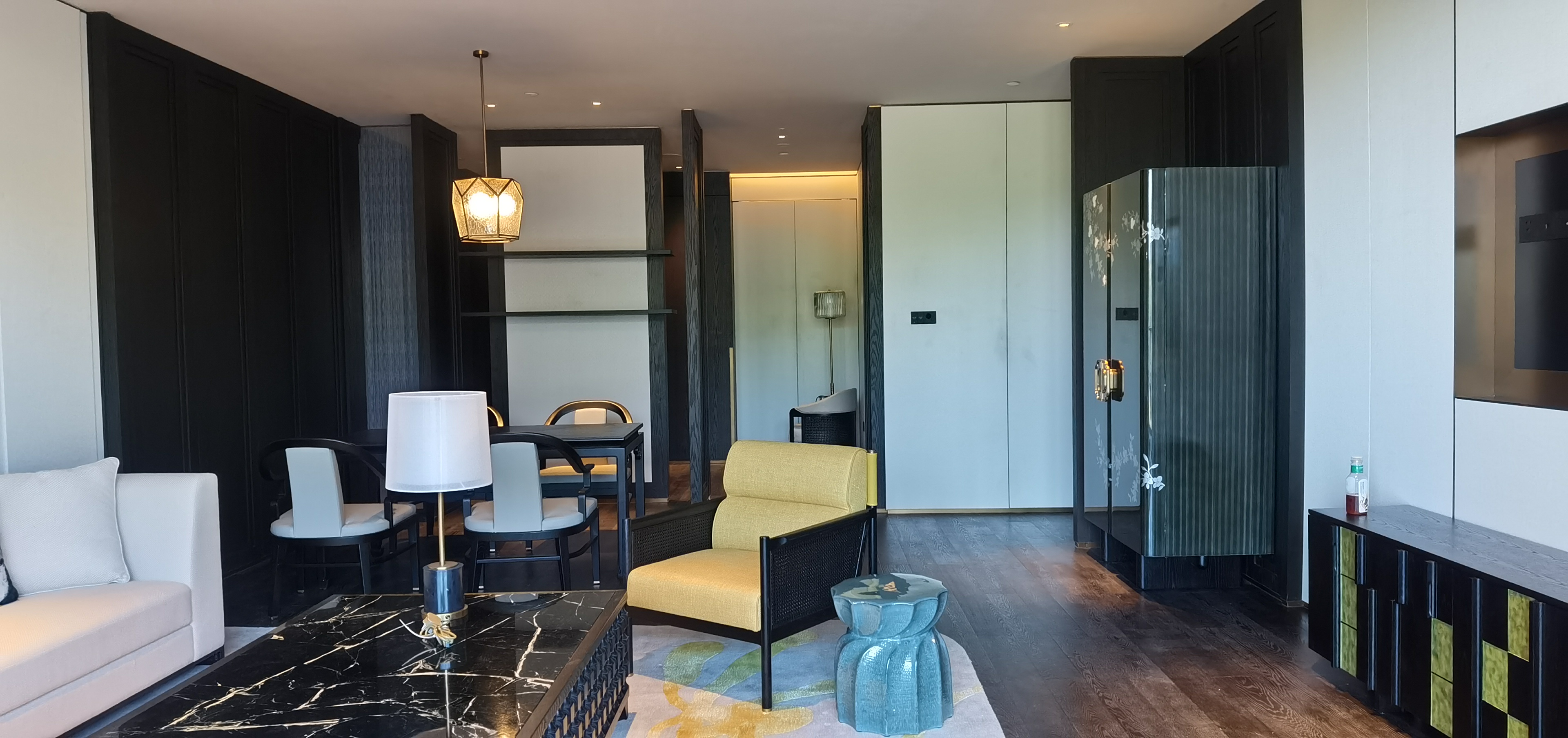 珠海正芳香山ホテルおよびMGM フアフ ホテル